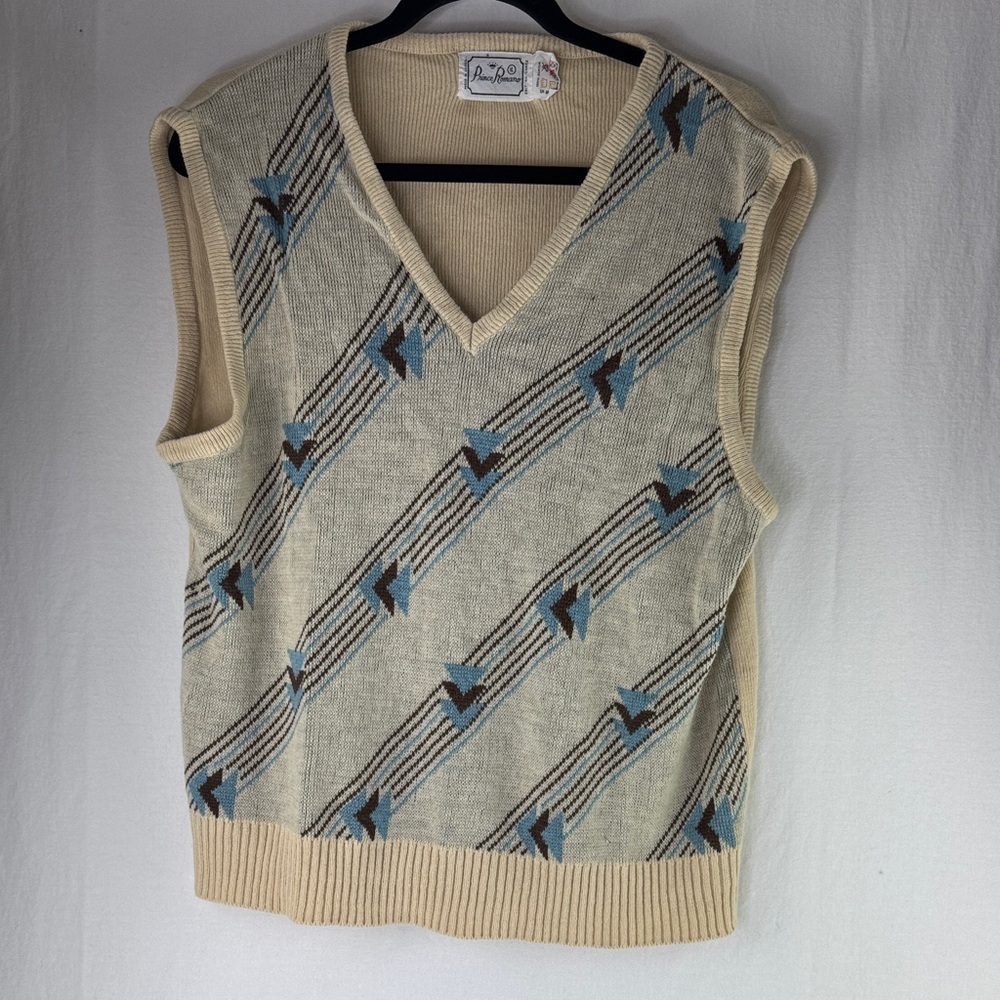 Vintage Women's Beige and Blue Patterned Vest